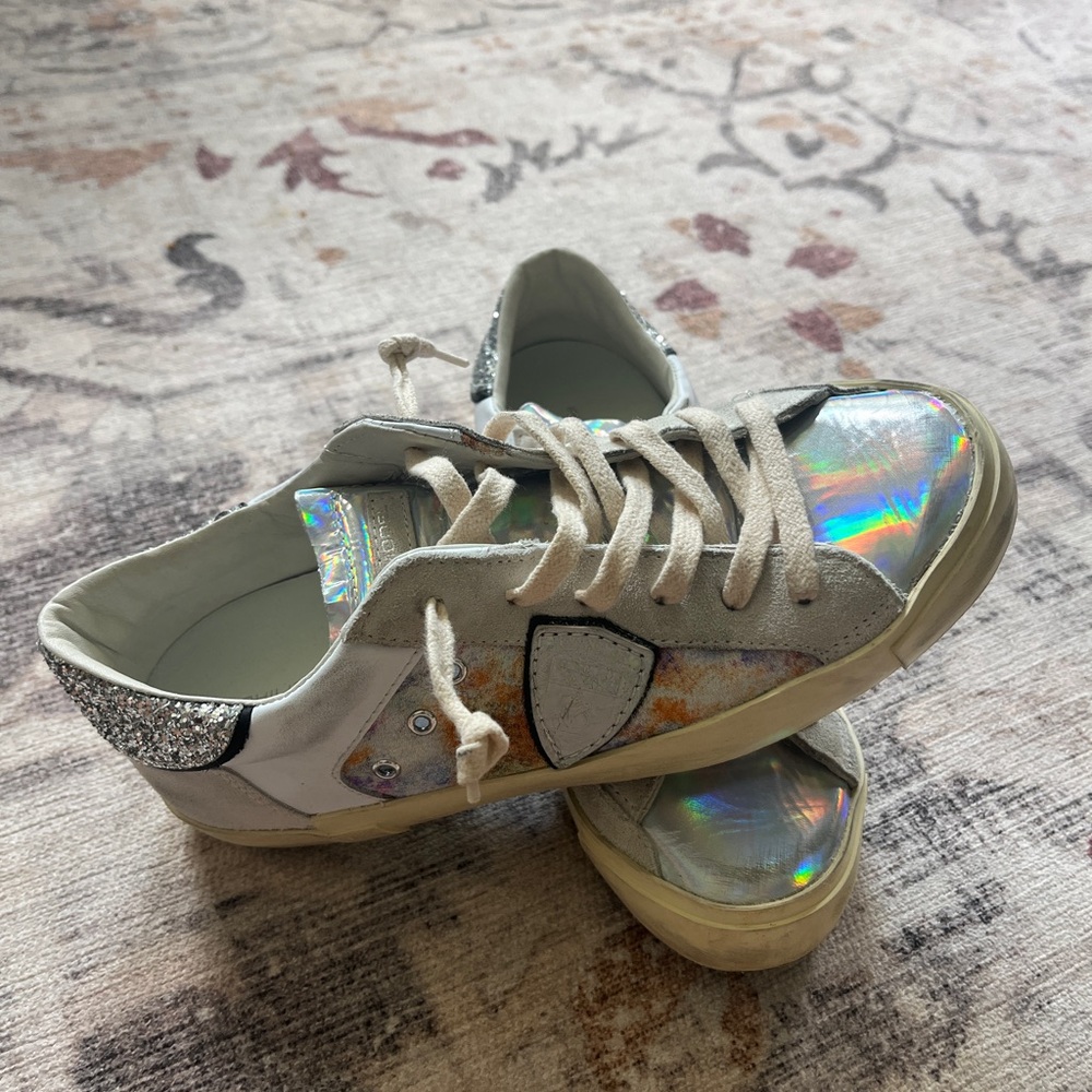 Philippe Model Paris Women’s Leather Tennis Sneakers
size 8 White Gray excellent